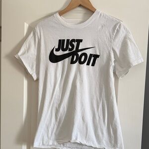 Men’s Nike White Tee with Black 'Just Do It' Slogan
